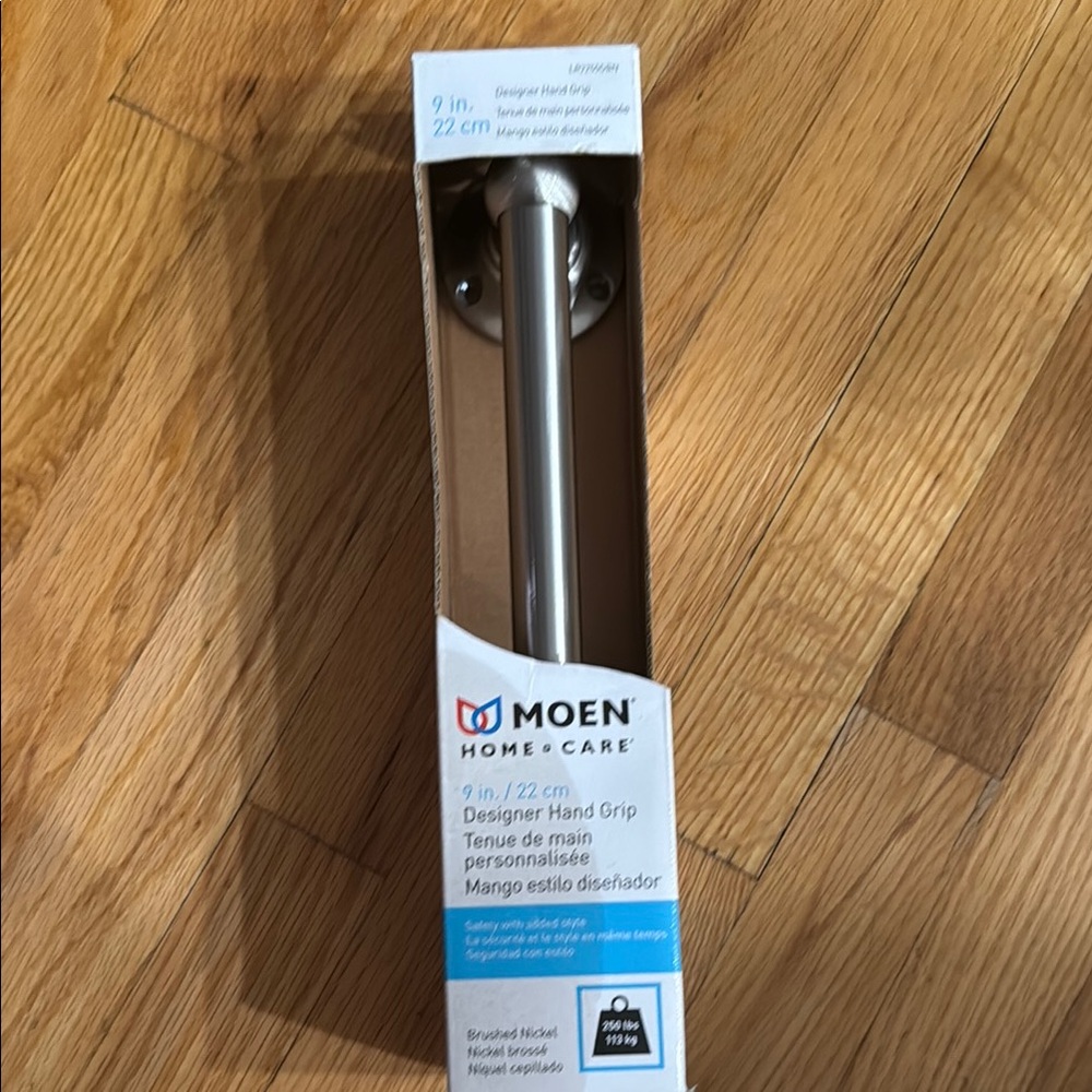 Moen Home Care Hand Grip in Silver NEW IN BOX